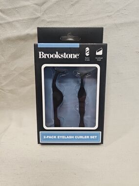 Brookstone 2-Pack Eyelash Curler Set in Black